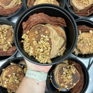 Apple Crumble Protein Pancakes